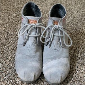 Toms Desert Wedge Booties